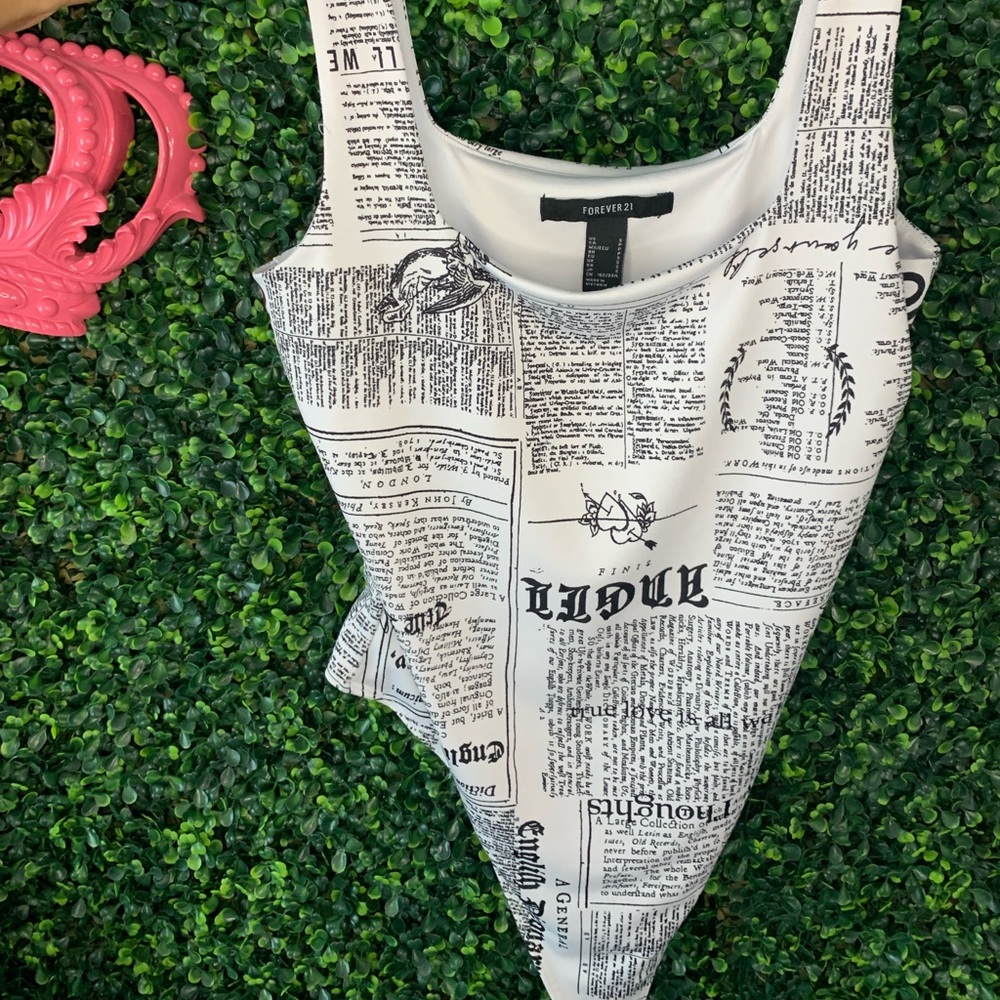 News reporter Leo. Black and white from SHEIN